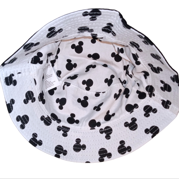 Disney 2024 ALDI Exclusive Mickey Mouse NWT Black Reversible Bucket Hat - Picture 3 of 5